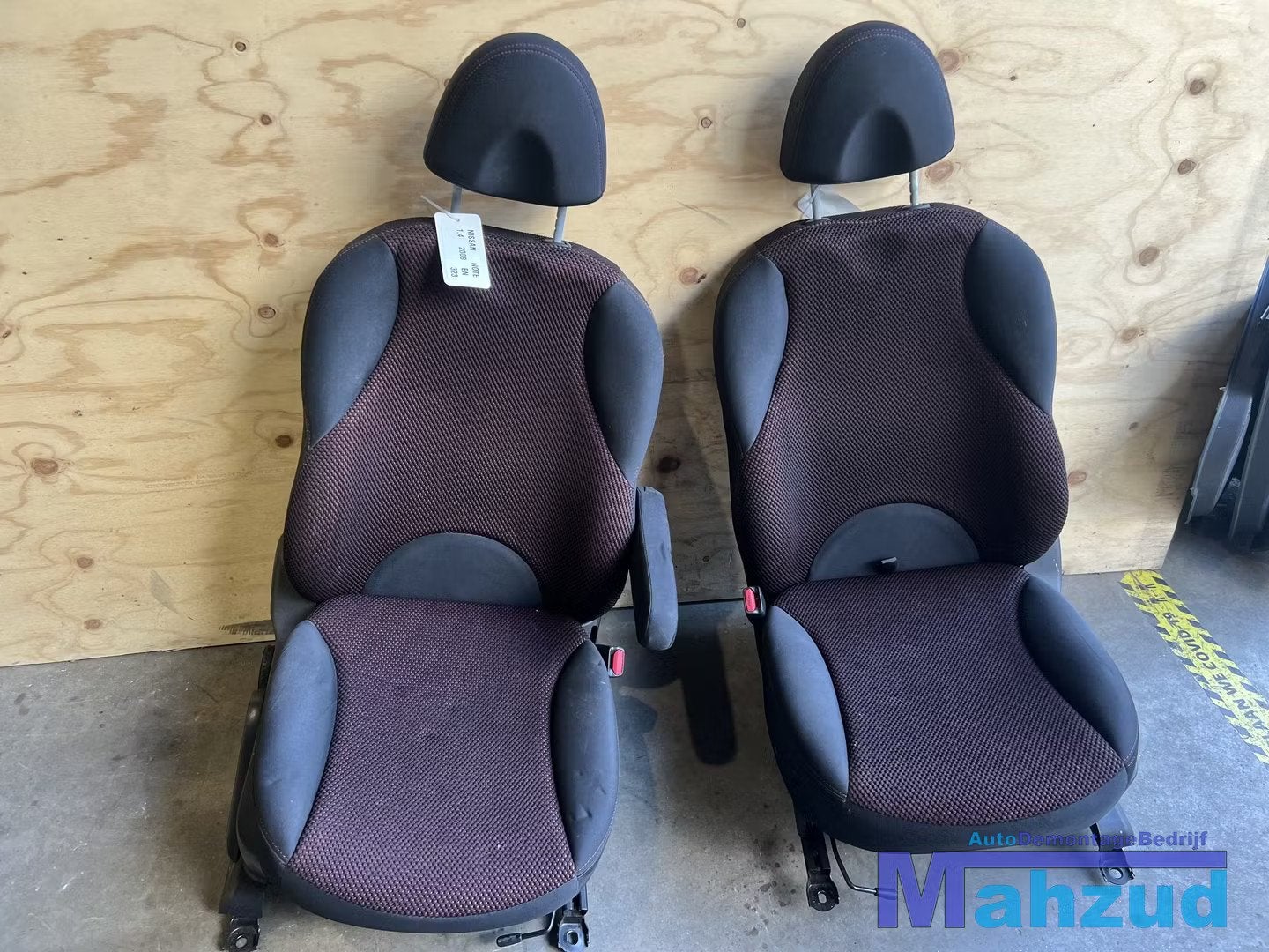 NISSAN NOTE interieur stoel bank 2005-2012, Auto-onderdelen, Takashima 1-chome 1-1
220-8686  Yokohama, Ophalen of Verzenden, NISSAN_SR@mail.nissan.co.jp