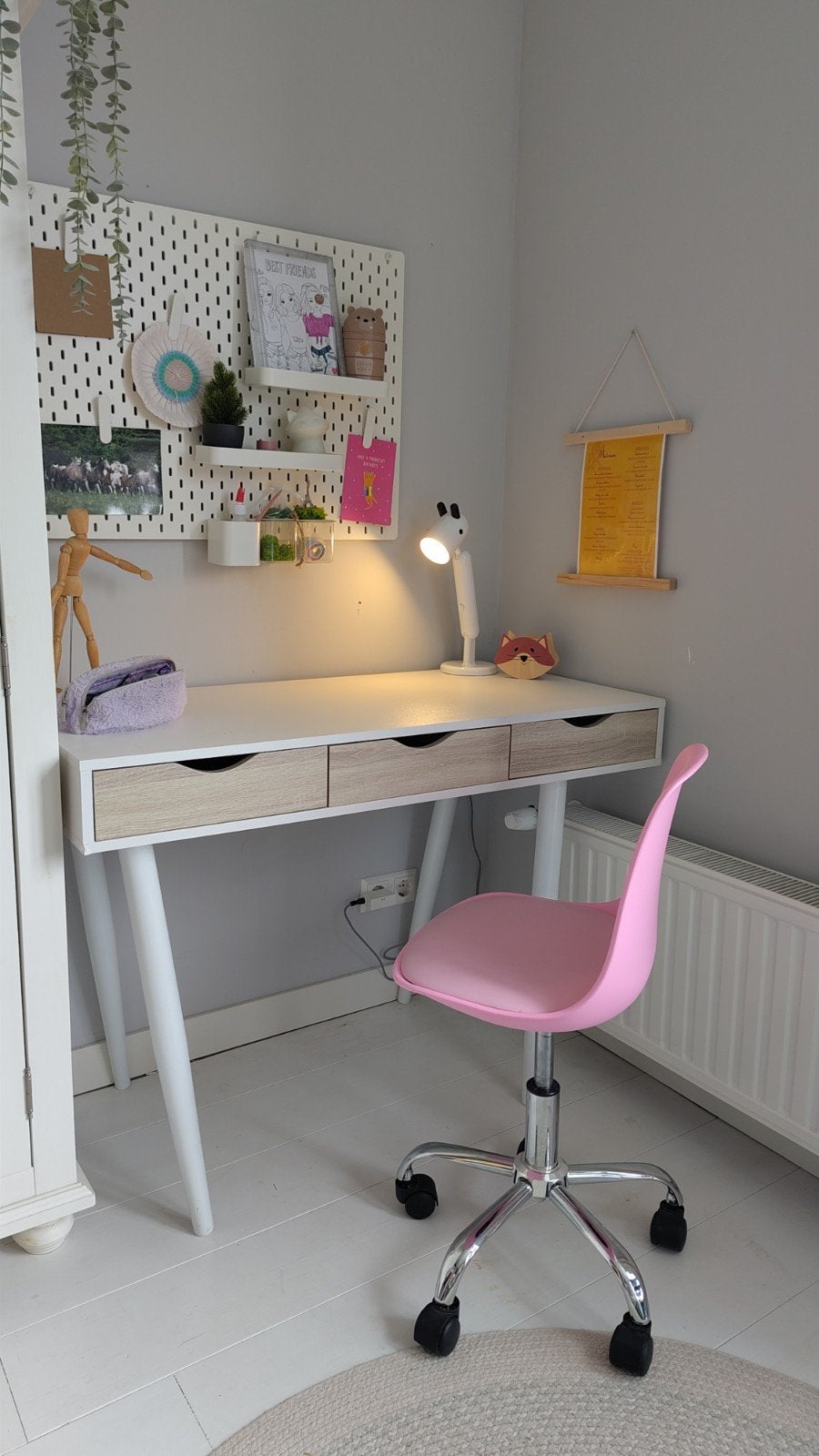 Roze bureaustoel met wieltjes, Ophalen, Zo goed als nieuw, Roze, Bureaustoel