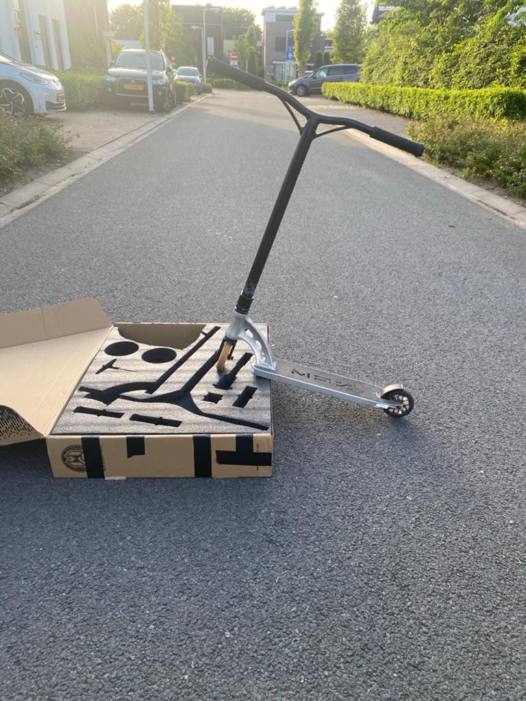 Mgp custom, Fietsen en Brommers, Steps, Ophalen of Verzenden, Zo goed als nieuw, Gewone step