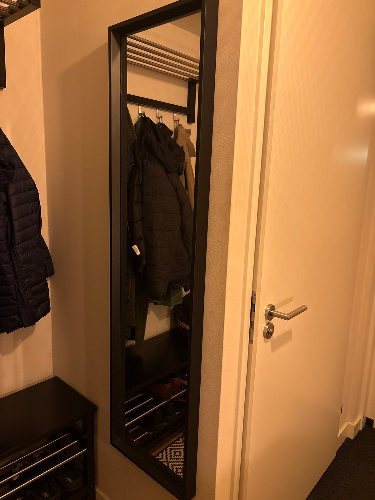 Ikea spiegel nissedal zwart, Ophalen, Zo goed als nieuw, 150 tot 200 cm, Rechthoekig