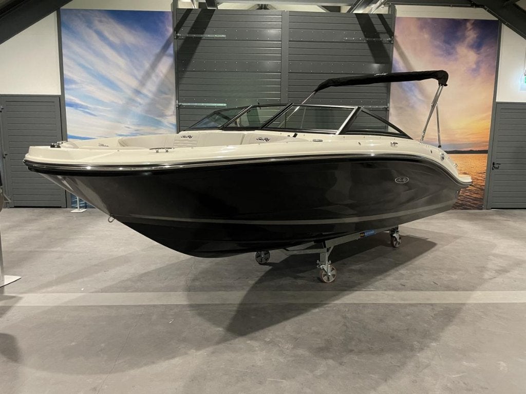 Sea Ray SPX 190 4.5L 200 PK - Nieuw, compleet, actieprijs!, Ophalen, Info@bomert.nl, Binnenboordmotor, Sea Ray