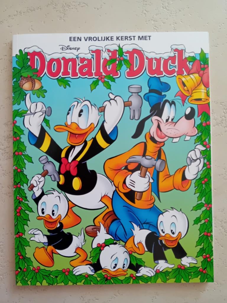 Een Vrolijke Kerst met Donald Duck - Prentenboek, Ophalen of Verzenden, Zo goed als nieuw, Disney