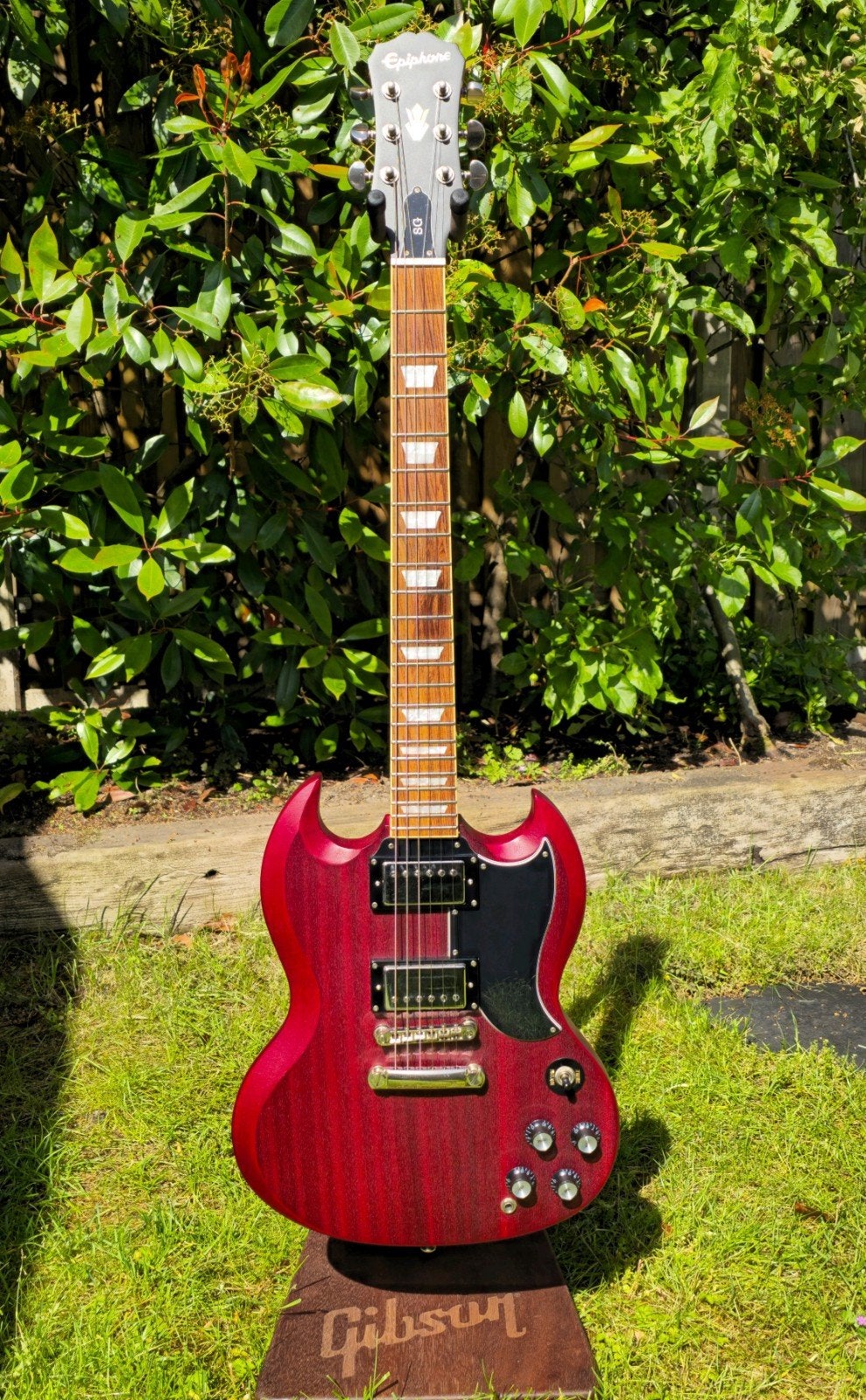 Epiphone SG 'Faded Worn Cherry' (nieuwstaat), Muziek en Instrumenten, Ophalen, Zo goed als nieuw, Solid body, Epiphone