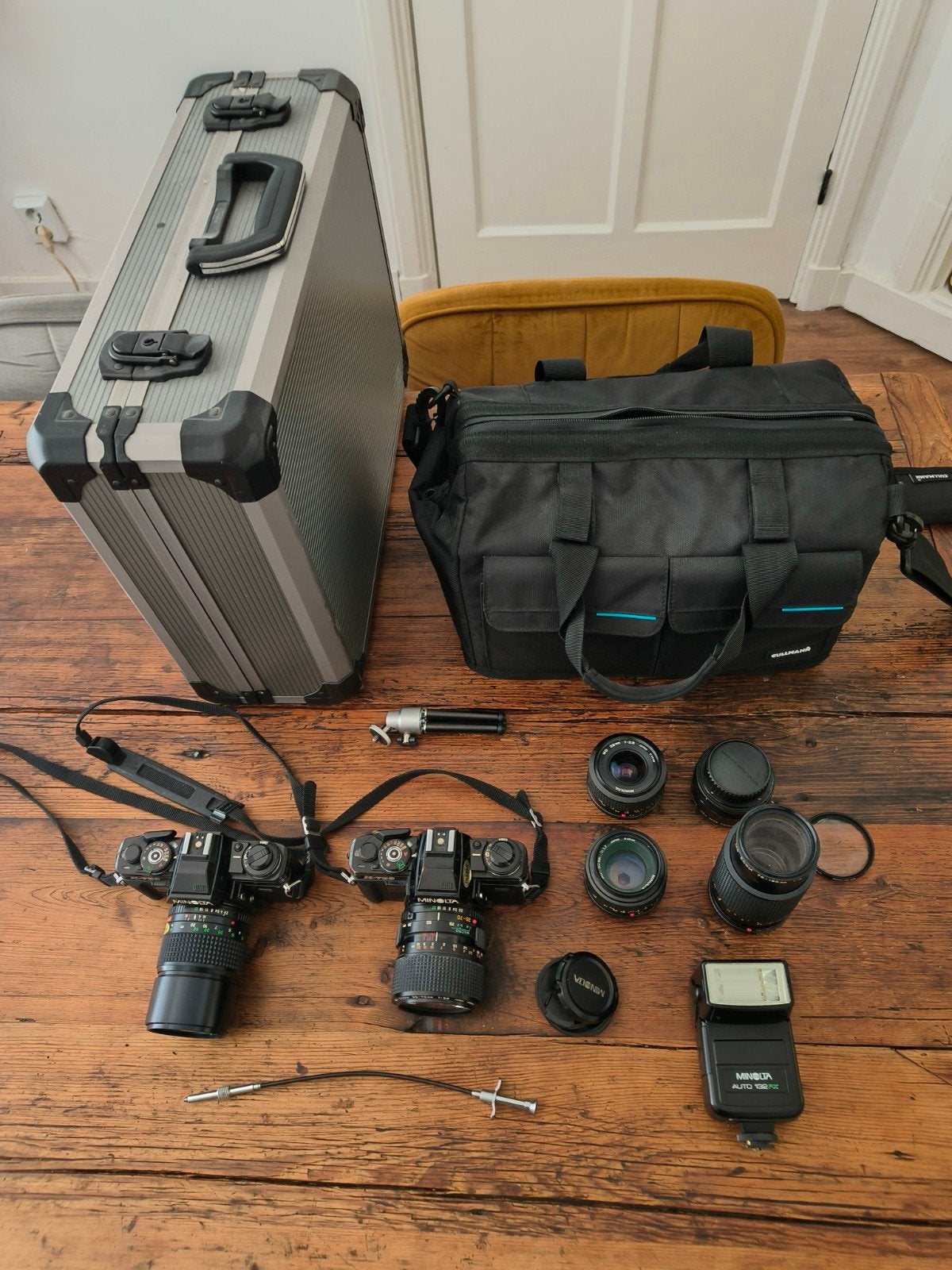 Minolta X-700 complete cameraset – 2 bodies + 5 lenzen, Ophalen, Spiegelreflex, Minolta