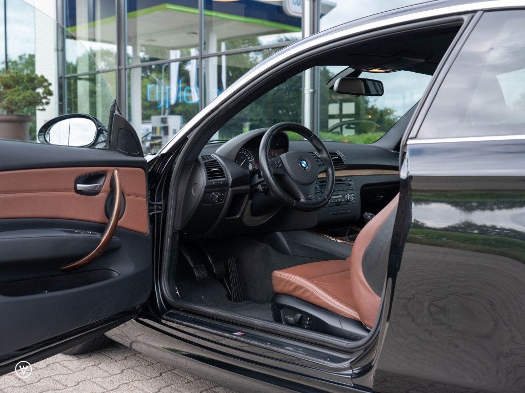 Bmw 1-SERIE 125i Coupé H6! – M-sport, 55dkm!, Auto's, BMW, 1-Serie, Parkeersensor, Gebruikt, Met garantie (alle)