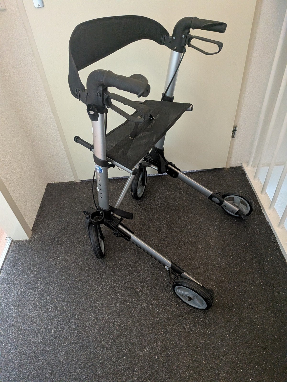 rollator lichtgewicht, Diversen, Ophalen, Opvouwbaar, Gebruikt