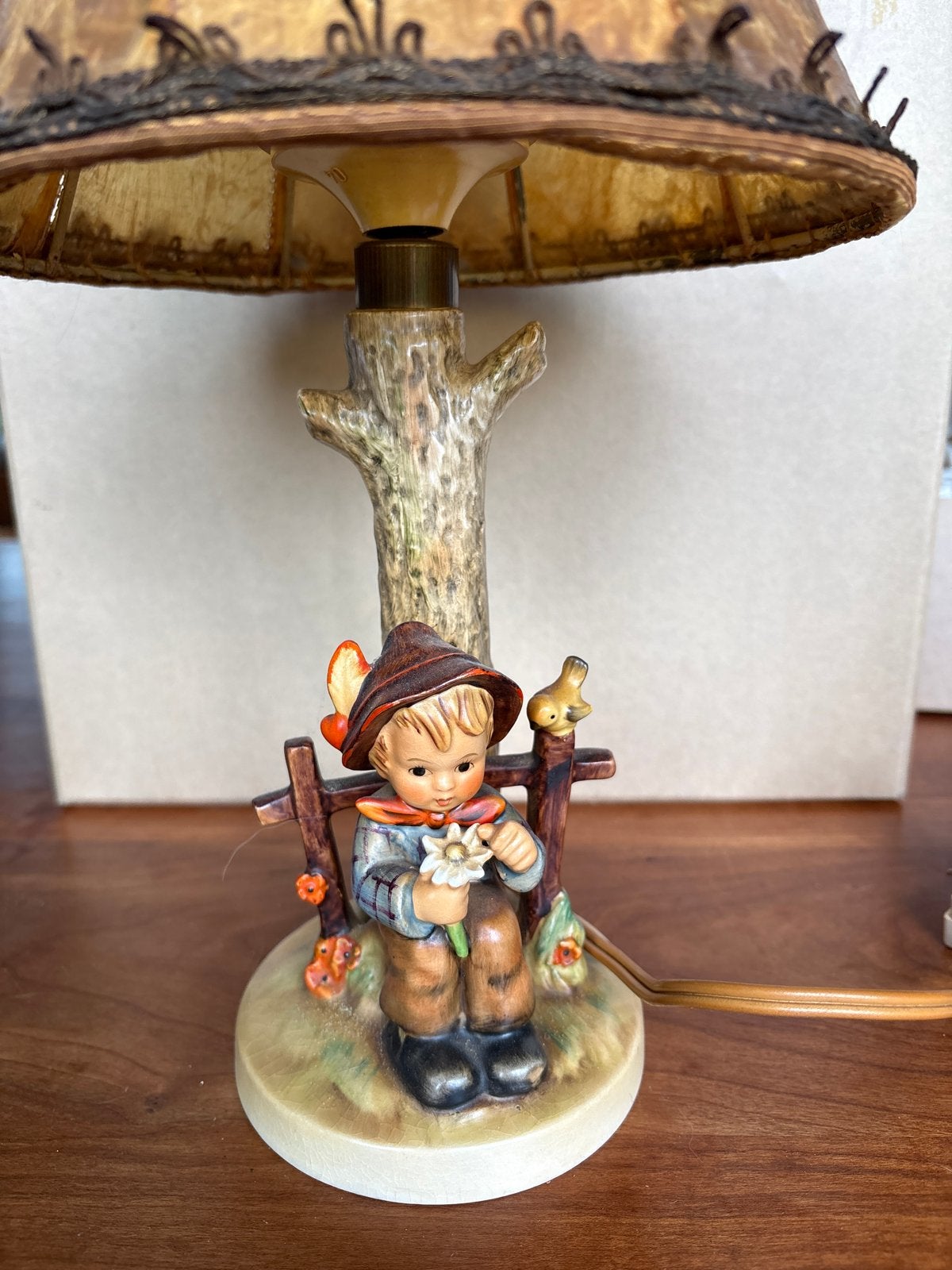 Vintage Hummel tafellamp met jongen en vogel, Ophalen