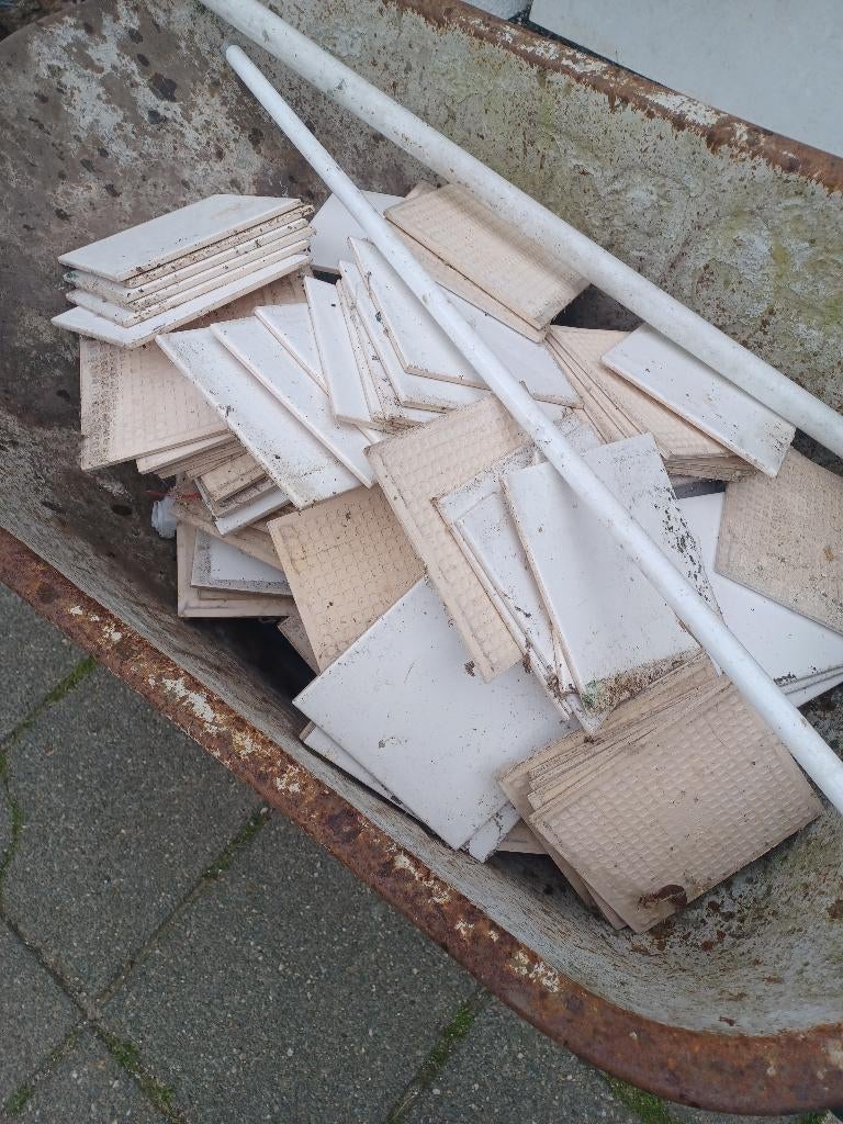 badkamertegels, Doe-het-zelf en Verbouw, Tegels, Ophalen, 60 cm of meer, Zo goed als nieuw, Minder dan 5 m²
