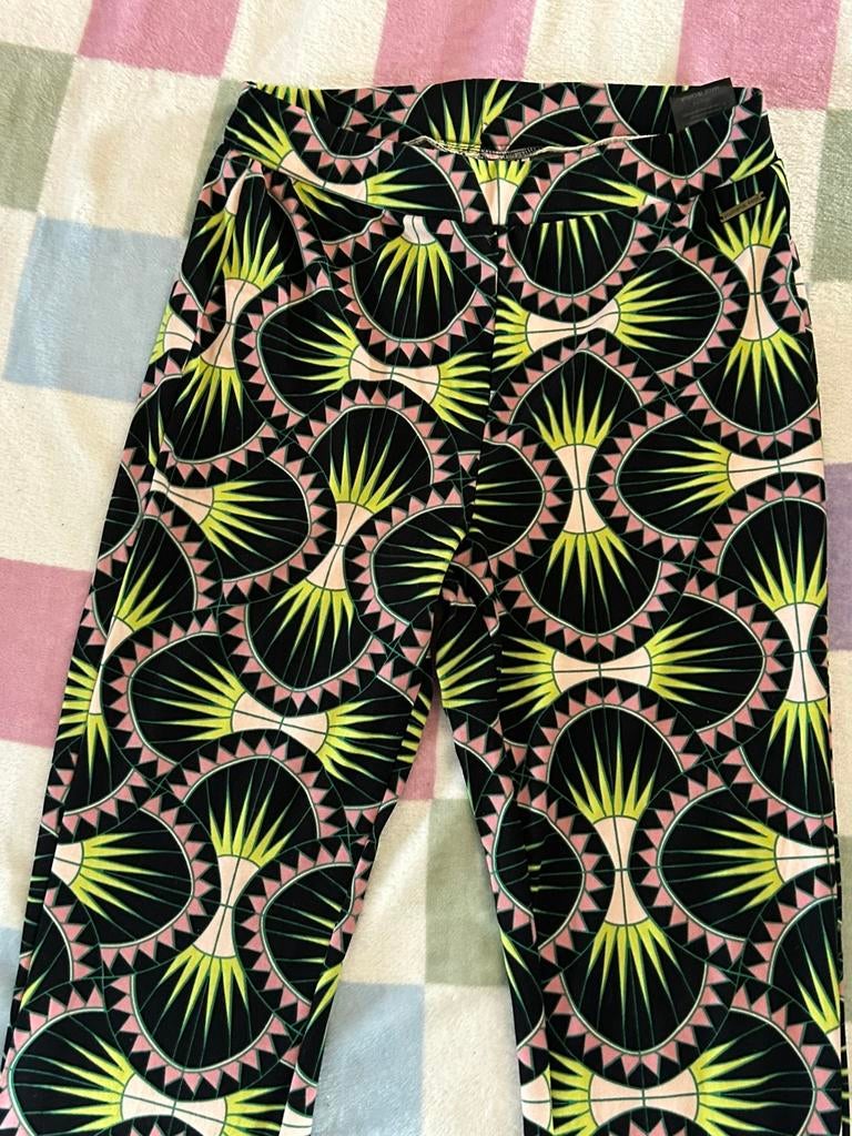Colourful Rebel flared pants groen/roze, maat L, Maat 42/44 (L), Nieuw, Ophalen of Verzenden, Lang