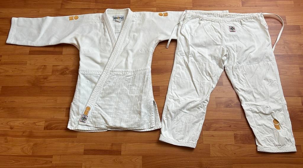 Judopak Essimo IJF Gold Slim fit maat 165, Sport en Fitness, Vechtsporten en Zelfverdediging, Ophalen, Gebruikt, Judo, Vechtsportpak