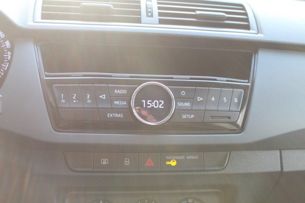 Skoda FABIA 1.0 ACTIVE 79.KM  AIRCO TREKHAAK, Auto's, Skoda, Euro 6, Met garantie (alle), 60 pk, Wit
