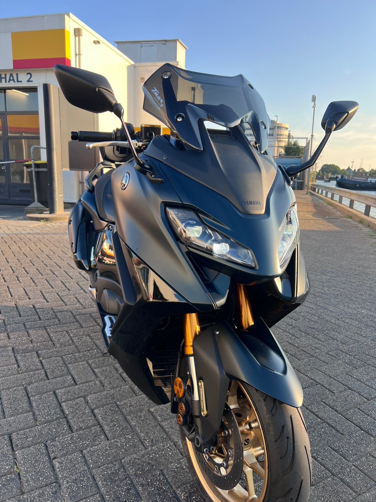 Yamaha TMAX 560 Tech Max 2023 Top staat (Eerste eigenaar), Motoren, Motoren | Yamaha, 560 cc, Particulier, Handvatverwarming, Automaat