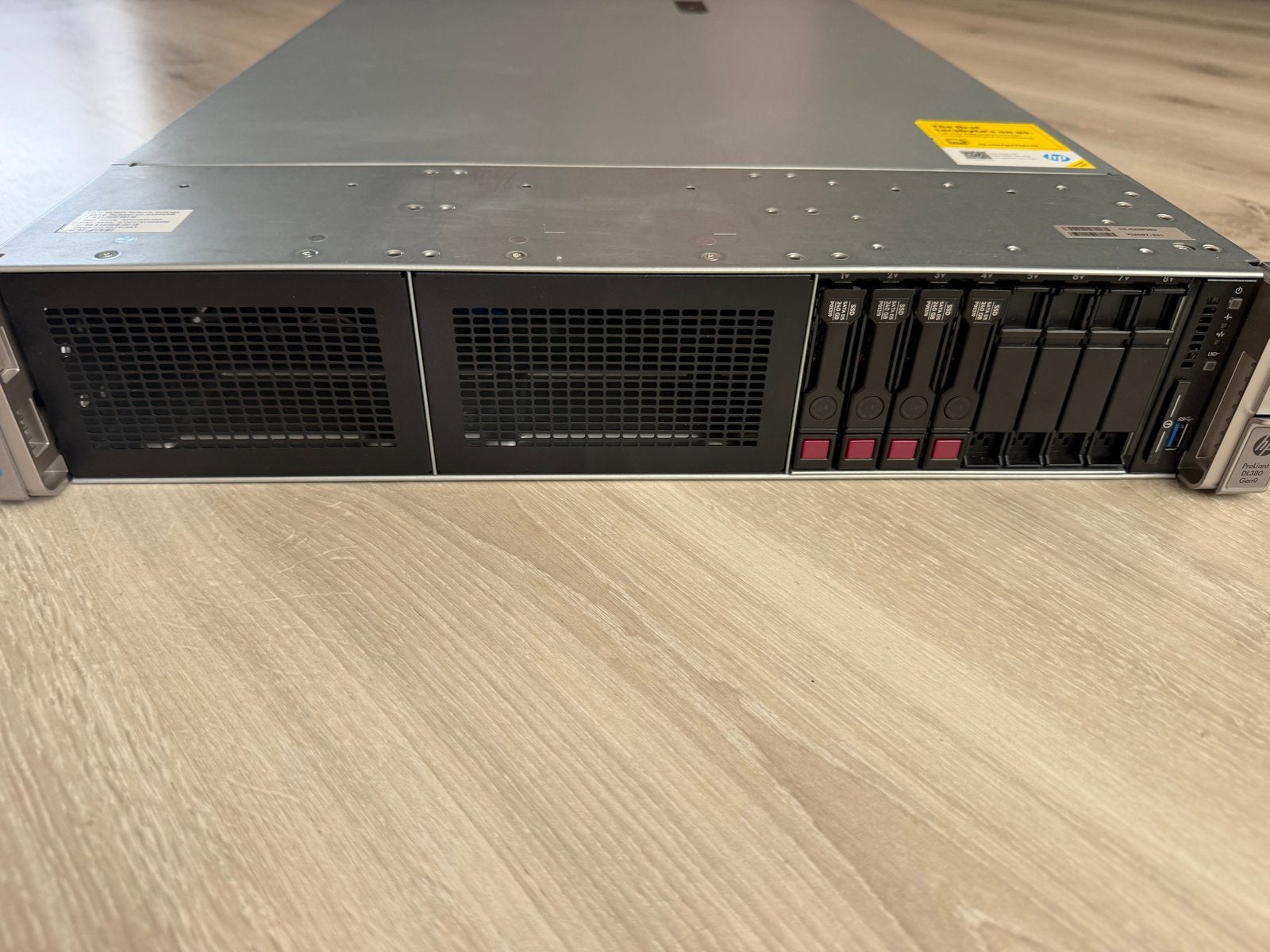 HP DL380 Gen9 Server & Synology RS3617RPXS NAS met disks, Computers en Software, Servers, Ophalen, Gebruikt, 2 tot 3 Ghz, Hot swappable onderdelen