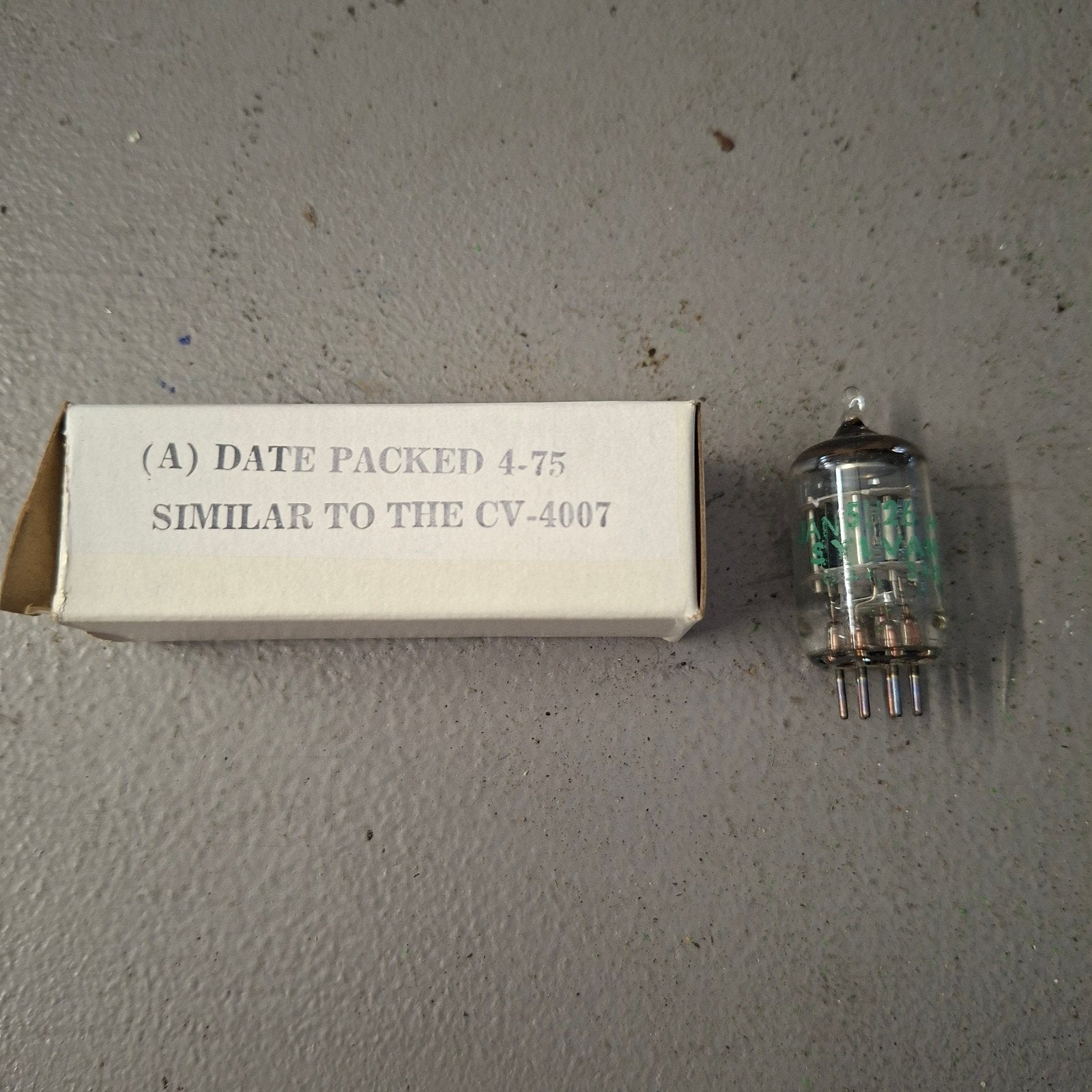 Sylvania JAN 5726 Electron Tube - Nieuw in doos, Sylvania, Nieuw, Ophalen of Verzenden, Onbekend