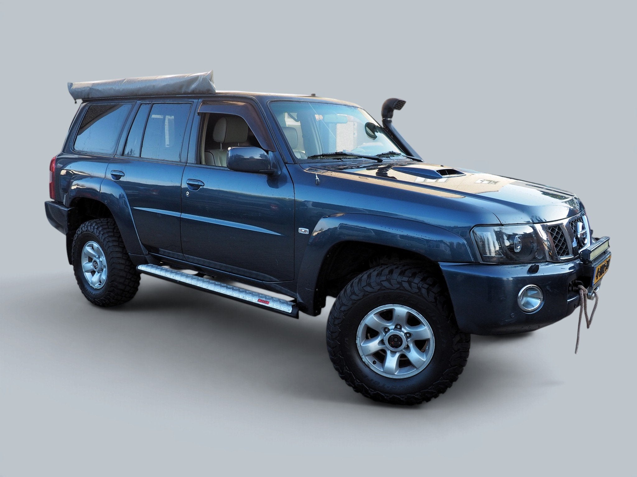 Nissan Patrol Y61 3.0 Di SE 4x4 OVERLANDER LIER SPER LUXE!, Auto's, 2430 kg, Gebruikt, 2953 cc, Parkeerassistent