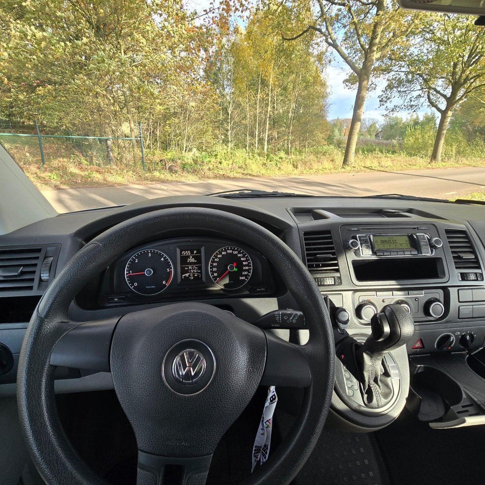 Foto 8 van Volkswagen Transporter Kombi 2.0TDI 103KW L2h1 Dsg7 2010 Wit