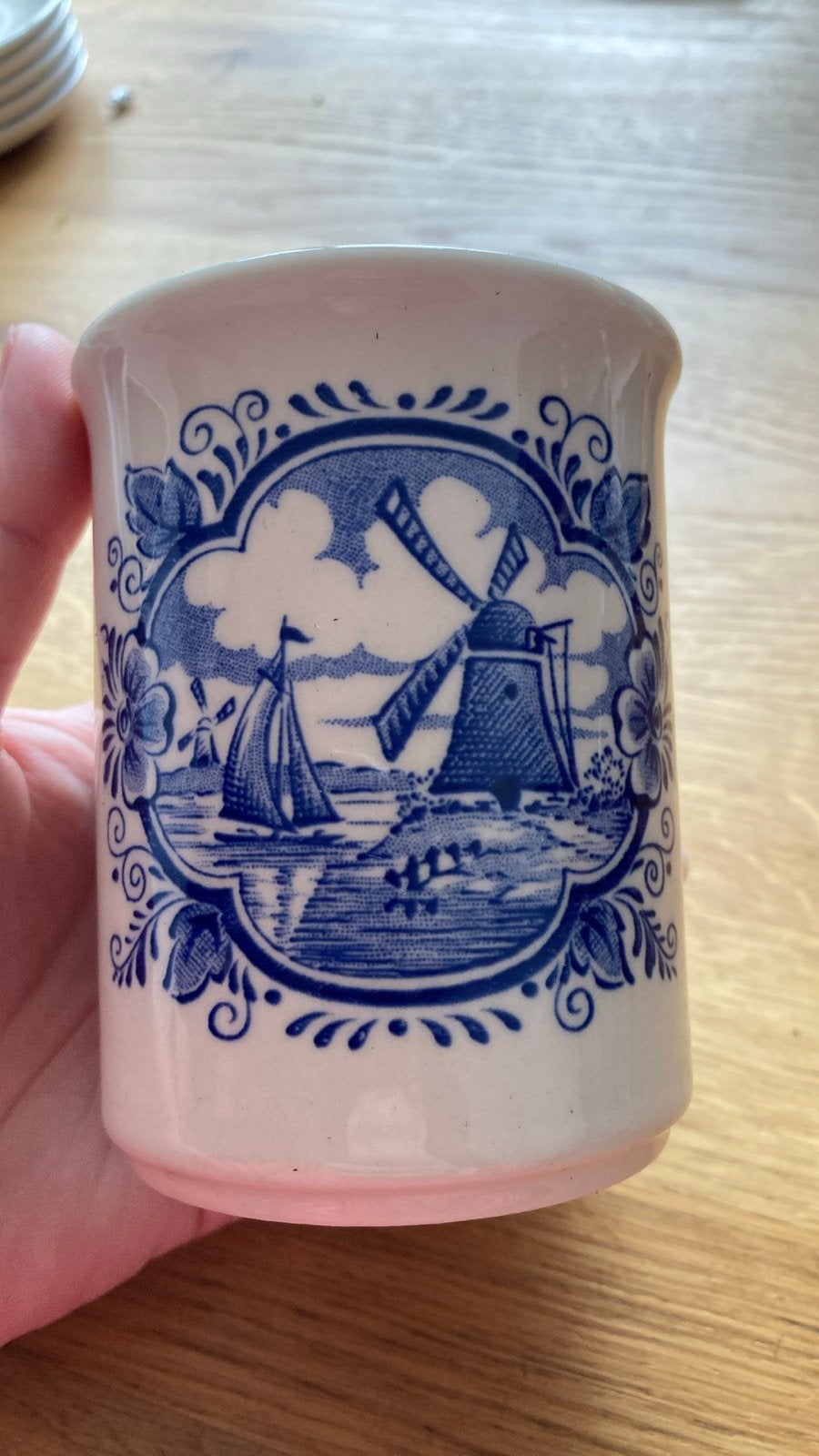 Delfts Blauwe Beker met Molen en Zeilboot Decoratie, Ophalen of Verzenden