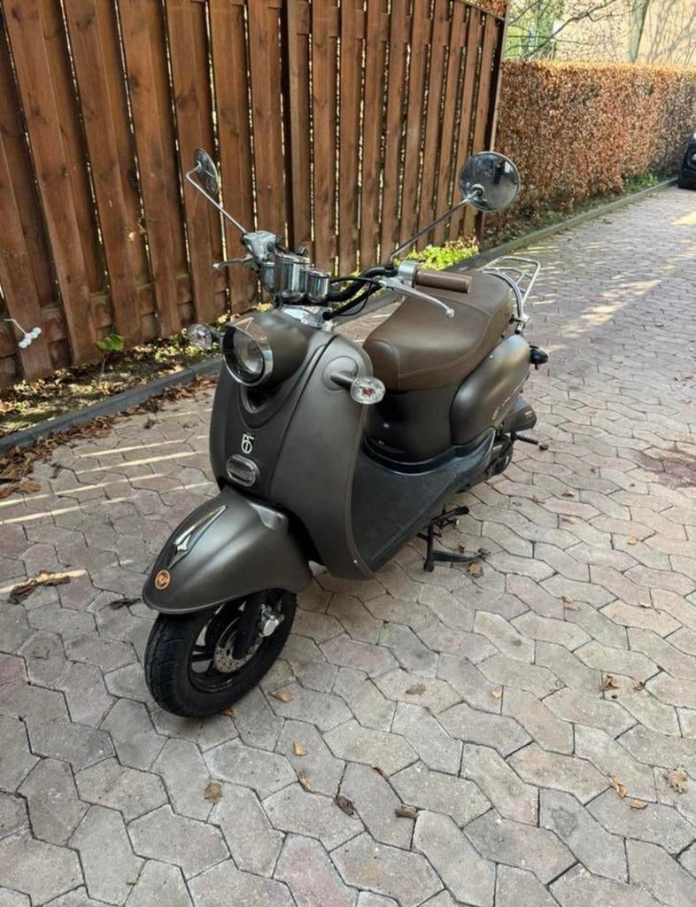 BTC old classic, Fietsen en Brommers, Snorfietsen en Snorscooters, Gebruikt, Overige merken, Benzine, Ophalen of Verzenden