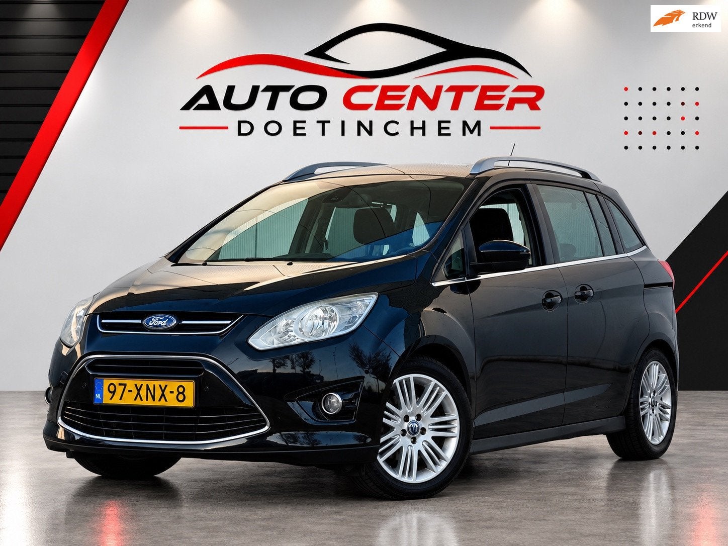 Ford Grand C-Max 1.6 SCTi Titanium 7persoons Navi NweApk, Auto's, Voorwielaandrijving, Stof, Gebruikt, Zwart