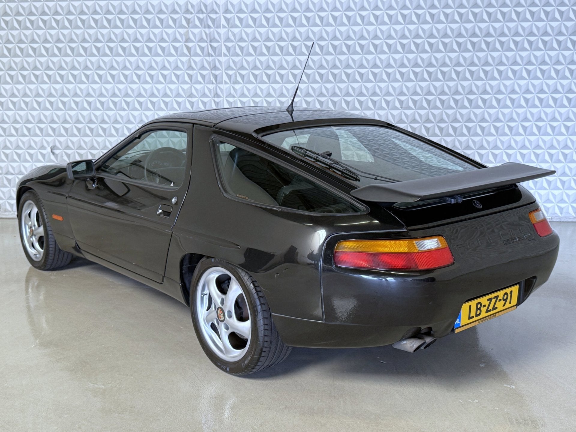 Porsche 928 5.0 S4 Coupé Automaat Leer Schuifdak Airco, Automaat, Gebruikt, Overige carrosserieën, 4 stoelen