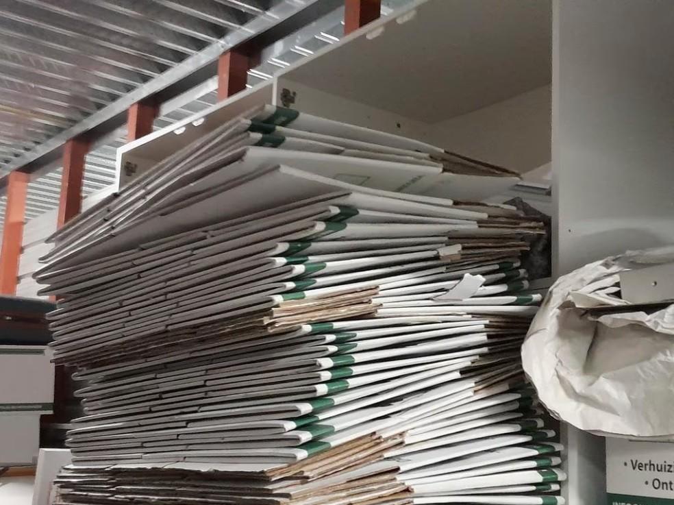 12 verhuisdozen, 1x gebruikt met handvaten. EUR. 2,- per st., Doos, Opvouwbaar, 50 tot 75 cm, Nieuw