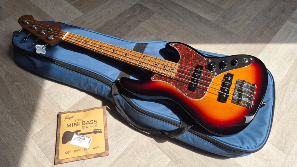 Flight Mini JB Bass SB, Ophalen, Zo goed als nieuw, Elektrisch