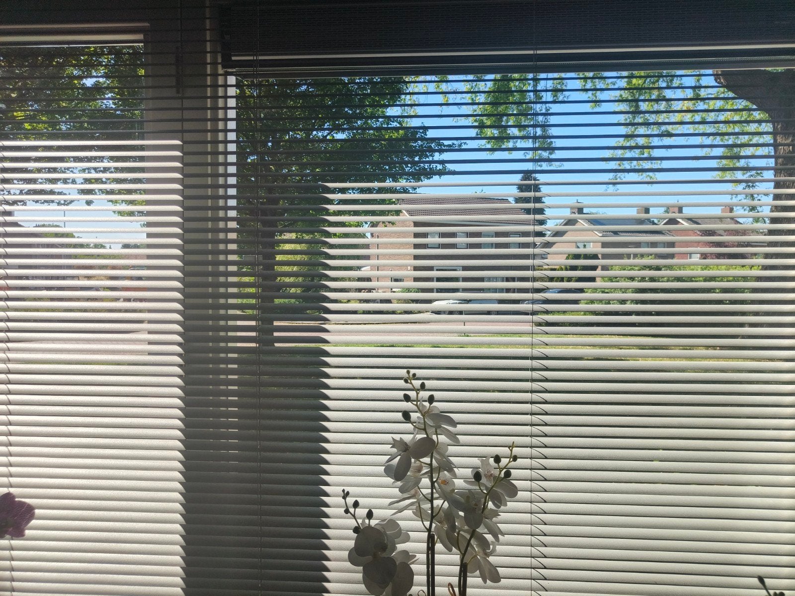 Grijze horizontale jaloezieën, Gebruikt, 100 tot 150 cm, Ophalen of Verzenden, Grijs