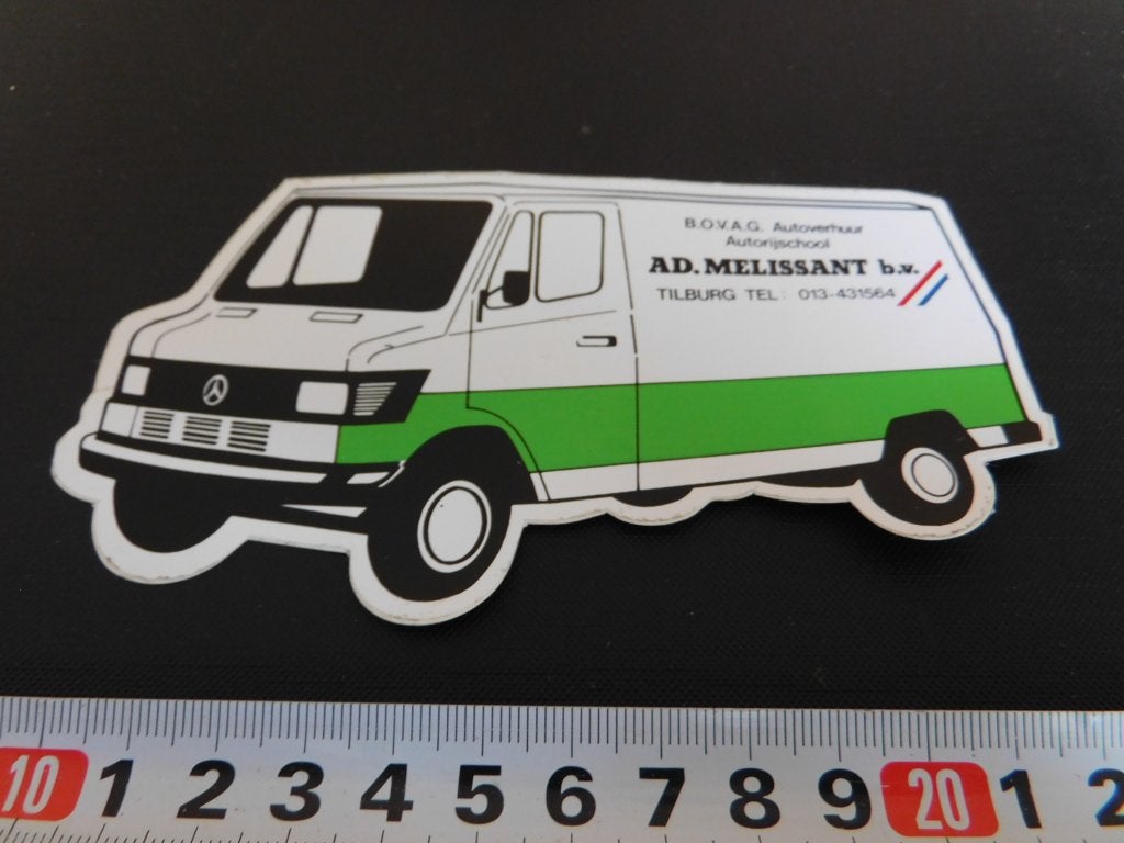 sticker tilburg ad melissant bovag autoverhuur autorijschool, Verzamelen, Ophalen, Zo goed als nieuw