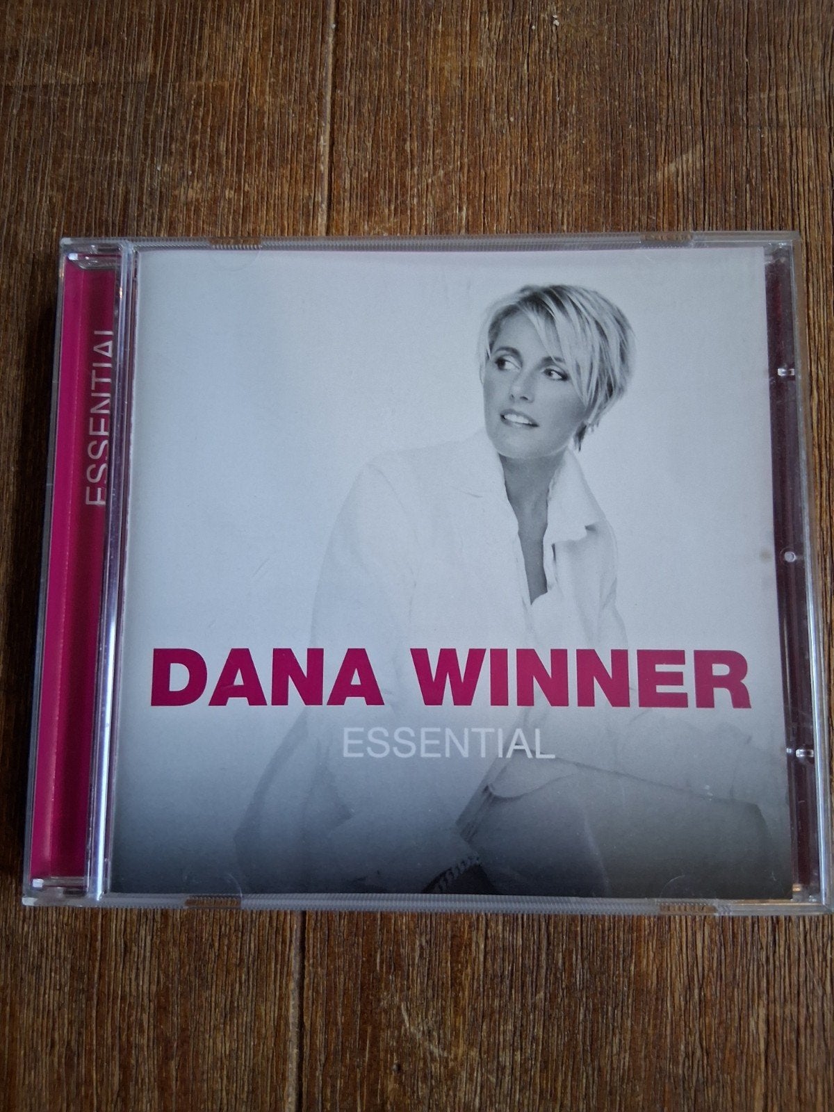 CD Dana Winner  Essential, Ophalen of Verzenden