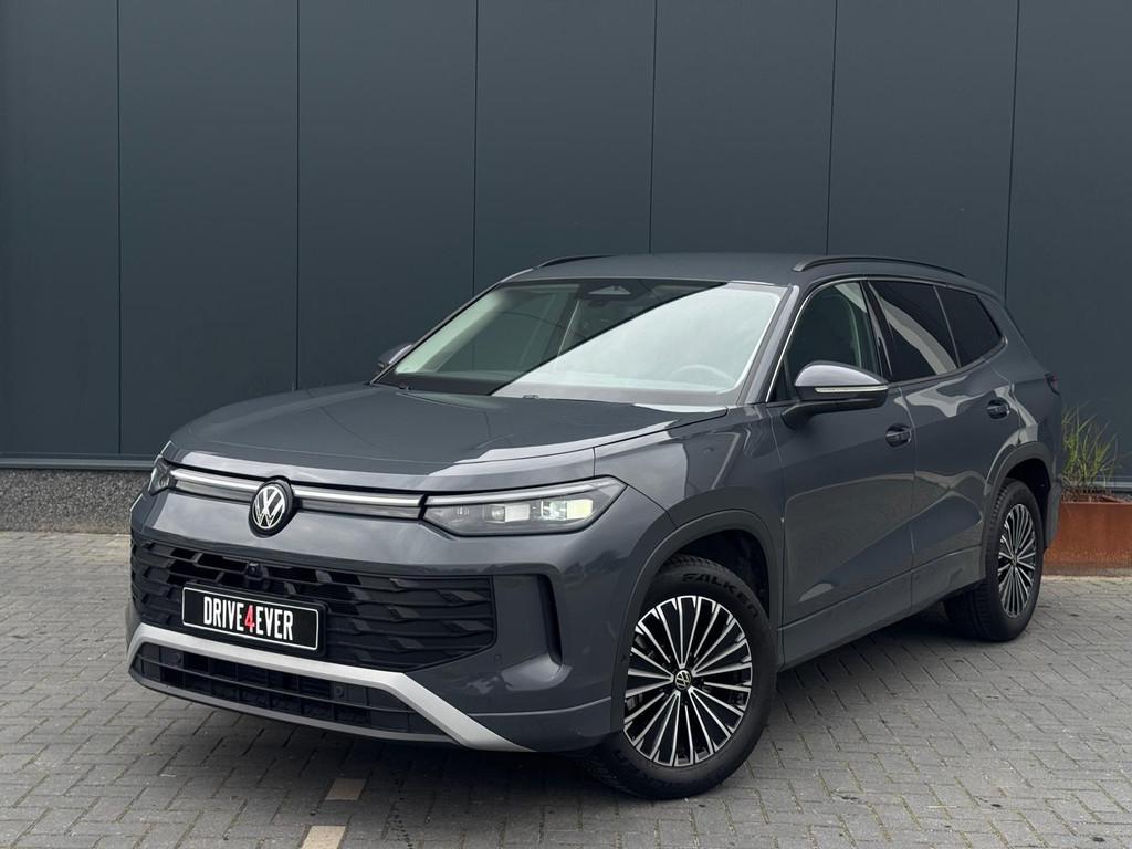 Volkswagen Tayron 1.5 eTSI Life | 7p | Trekhaak | 360 | IQ, Stof, Zwart, 4 cilinders, 7 stoelen