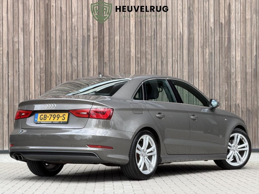 Audi A3 Limousine 1.4 TFSI 150PK | S-LINE | B&Q | CARPLAY |, Auto's, Stof, Gebruikt, 4 cilinders, 150 pk