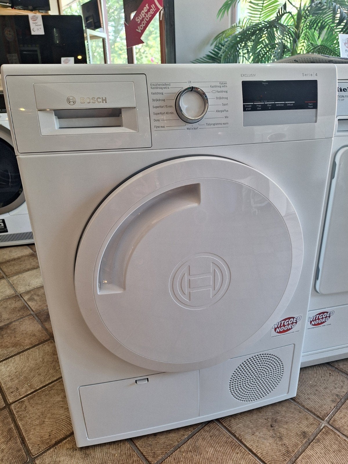 Volop drogers zowel condens als warmtepomp.., Witgoed en Apparatuur, Wasdrogers, 6 tot 8 kg, Anti-kreukfase, Refurbished, Ophalen of Verzenden