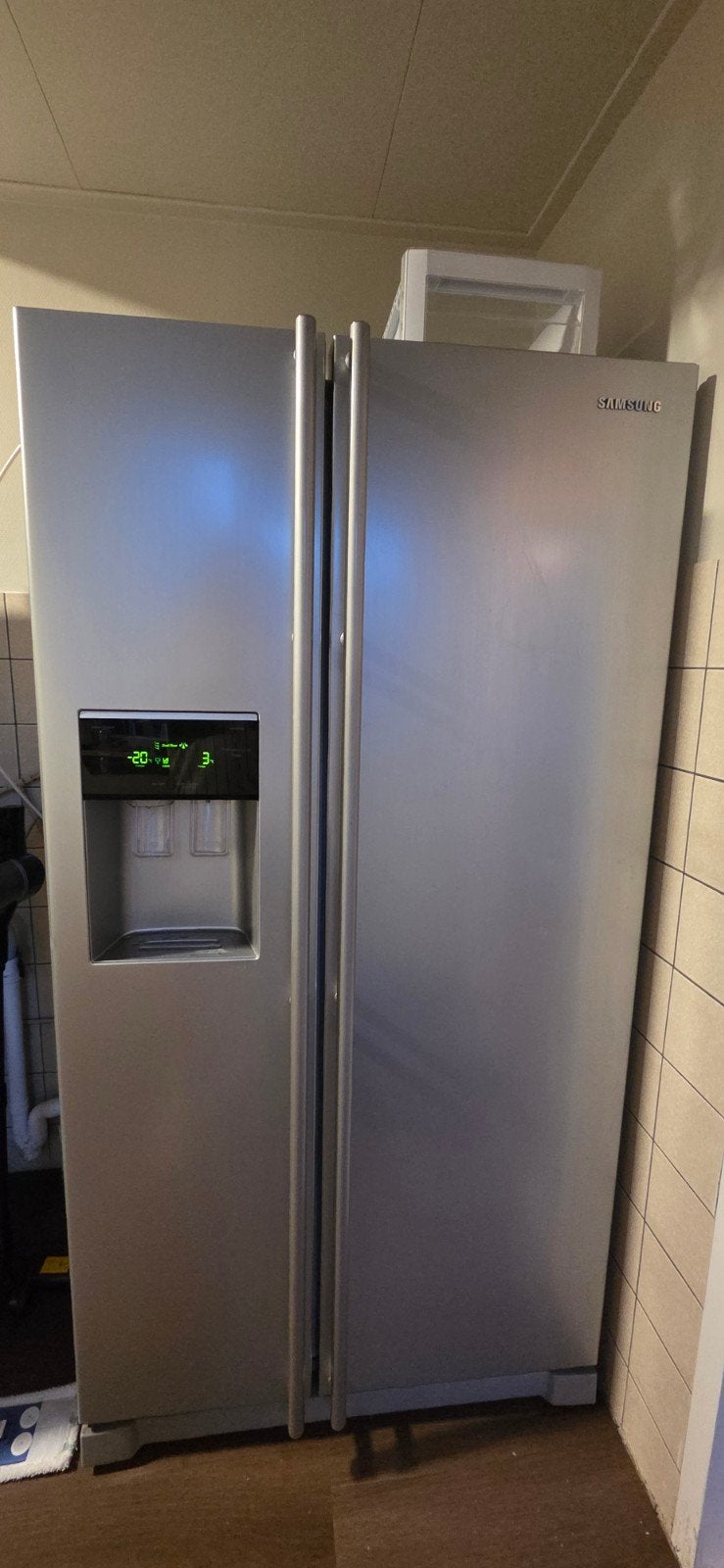 Samsung Amerikaanse koelkast met vriezer en waterdispenser, Ophalen, Gebruikt, 200 liter of meer, 60 cm of meer