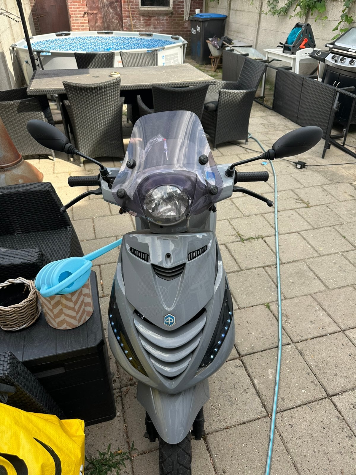 Piaggio zip 80cc snor TERUIL/TEKOOP, Ophalen of Verzenden, Zo goed als nieuw, Benzine, Zip