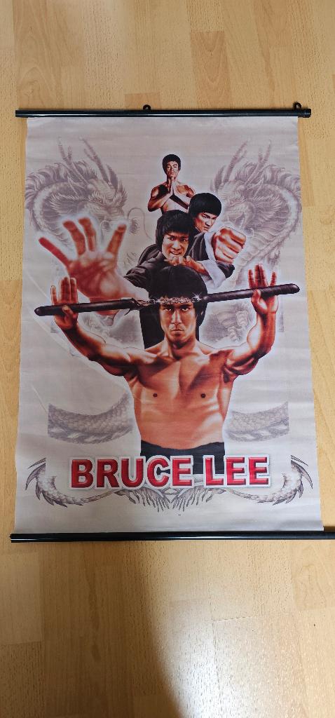 Bruce Lee wall scroll poster 48 cm x 71 cm, Verzamelen, Posters, Ophalen of Verzenden, Gebruikt, A1 t/m A3, Film en Tv