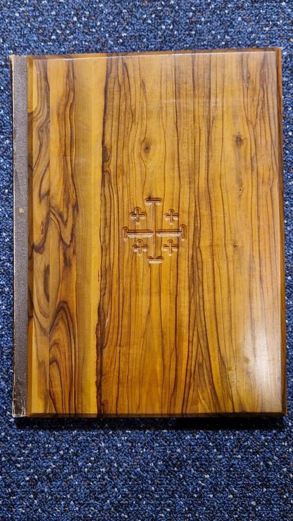 New Testament with pictures - Wooden Cover, Ophalen of Verzenden