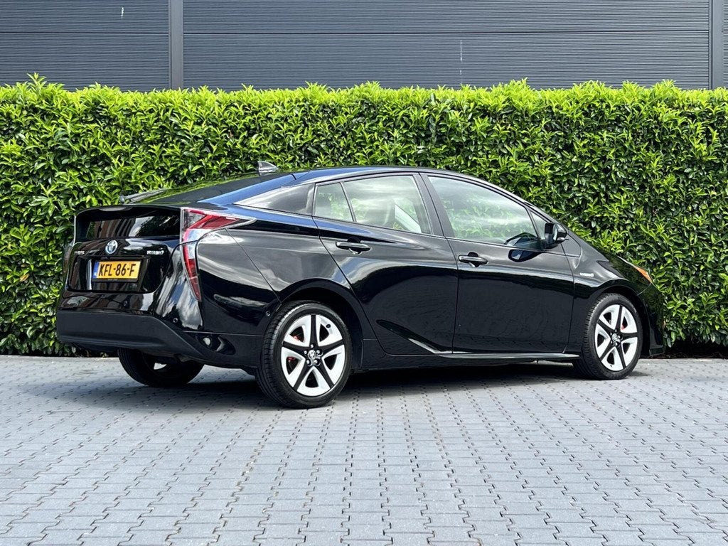 Toyota Prius 1.8 Dynamic, JBL-SOUND, LEDER, CRUISE CONTROL,, Auto's, Toyota, Euro 6, Leder, Bedrijf, Hybride Elektrisch/Benzine