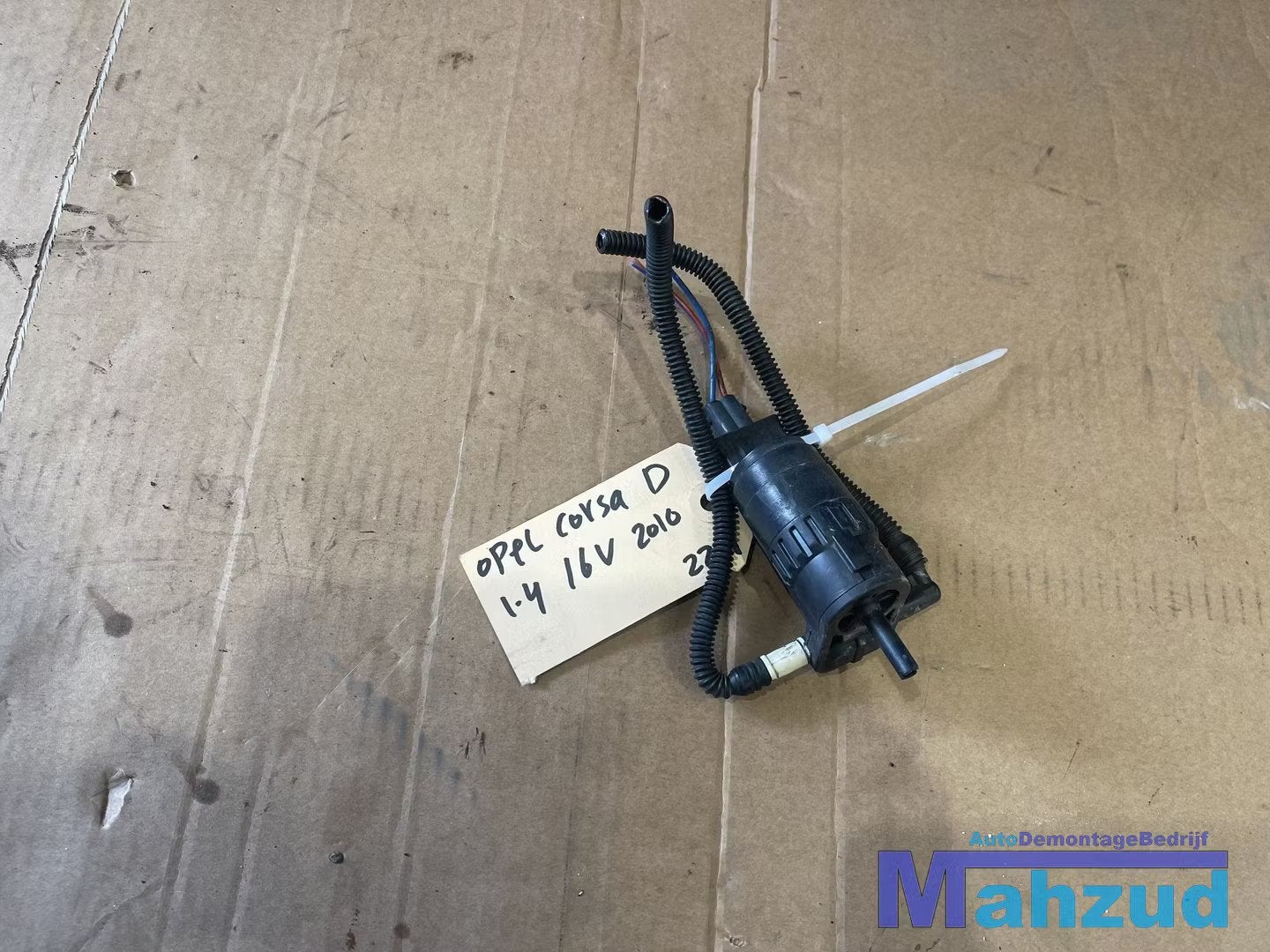OPEL CORSA D ruitenvloeistofpomp fiat punto 55702893, Gebruikt, Opel Automobile GmbH, Ophalen of Verzenden, Kontakt@opel-infoservice.de