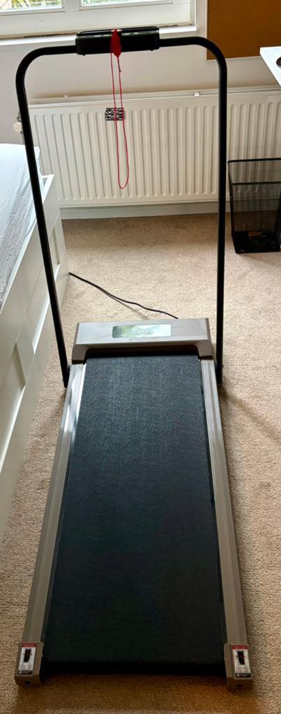Compacte Opvouwbare Loopband - 1-10 km/u, Ophalen, Zo goed als nieuw, Benen, Loopband