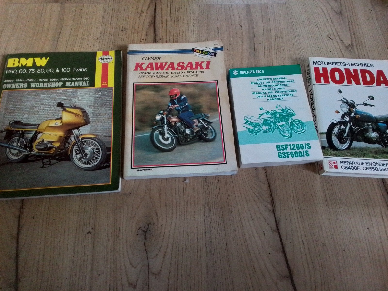 instructieboekjes van oldtimer motoren, Ophalen of Verzenden, Zo goed als nieuw