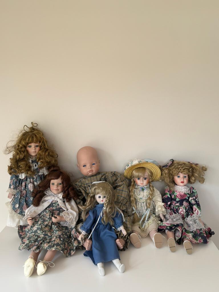 PRACHTIGE VINTAGE PORSELEINEN POPPEN SET – 6 STUKS, Verzamelen, Poppen, Ophalen of Verzenden, Zo goed als nieuw, Pop, Levensecht of Reborn
