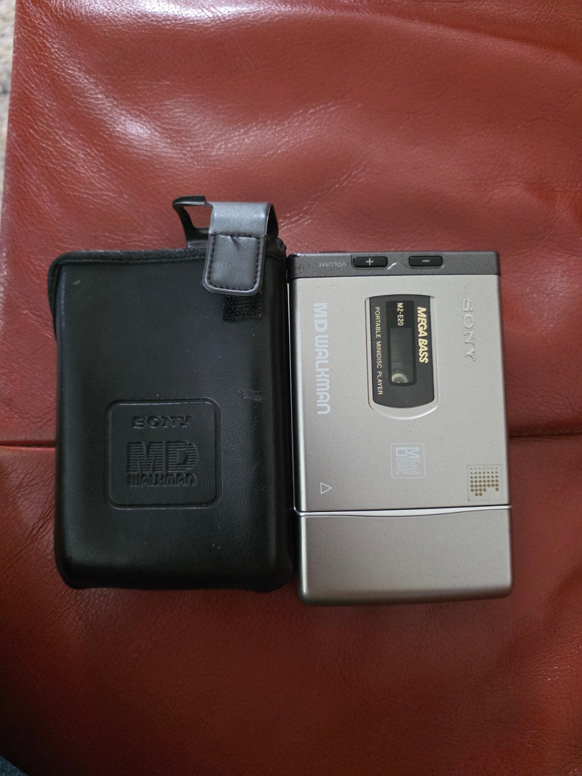 Sony MZ-E20 MD Walkman met hoesje, Ophalen, Minidisc-speler