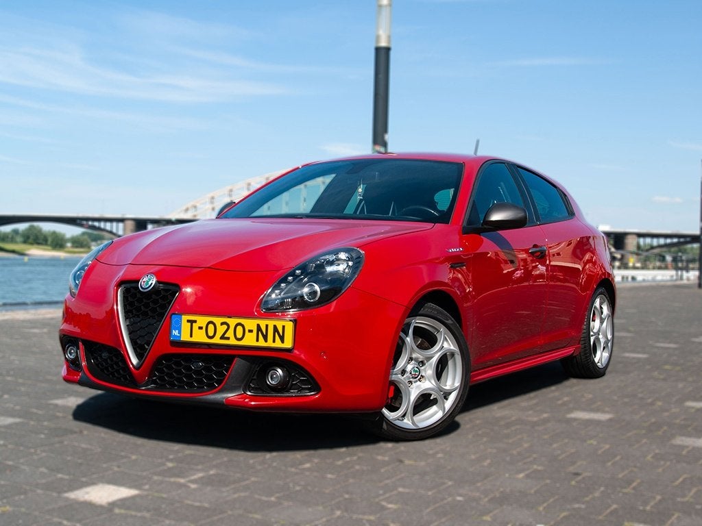 Alfa Romeo Giulietta Veloce 1.750 TBI TCT, 15 km/l, 1295 kg, 4 cilinders, Particulier