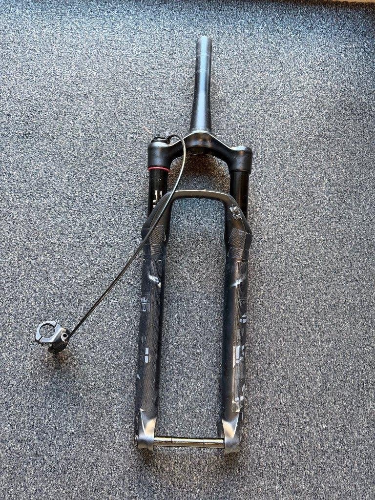 RockShox Reba RL met 100mm veerweg en remote lockout, Overige merken, Ophalen of Verzenden, Zo goed als nieuw, Voorvork