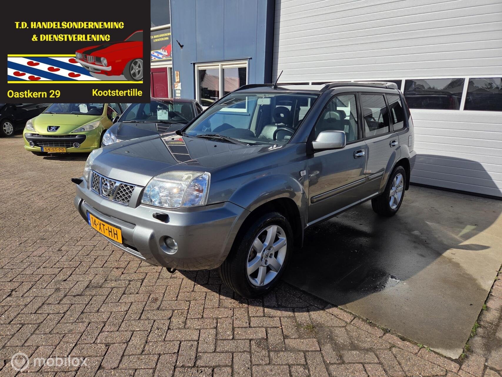 NISSAN X-TRAIL 2.5 165 ch BVA COLOMBIANA PREMIUM 4x4 - ATTELAGE - CUIR - GPS - PANO - 159990 KM