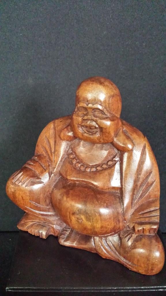 Houten BEELDJE <> Lachende BOEDDHA 9 x 9 cm., Verzamelen, Religie, Ophalen of Verzenden, Zo goed als nieuw, Beeld(je), Boeddhisme