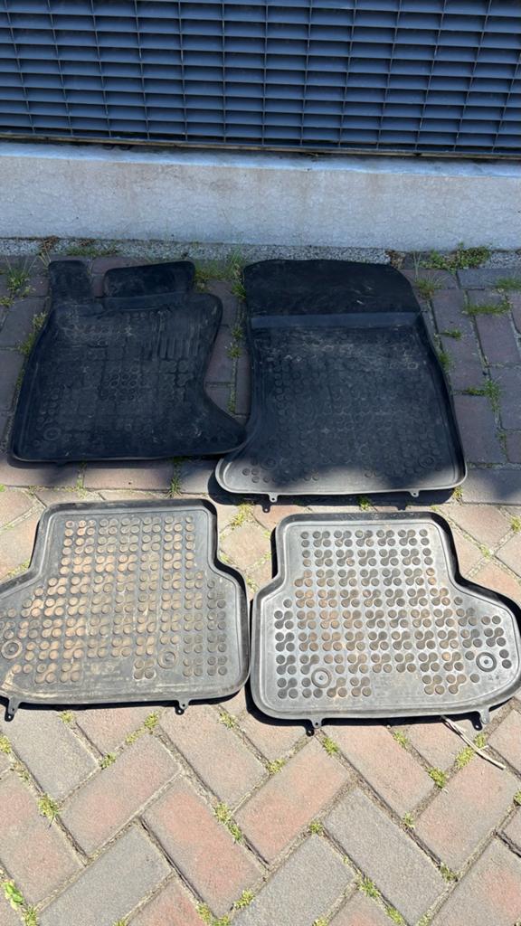 Rubberen mattenset voor BMW F11 5 serie, Ophalen, Gebruikt