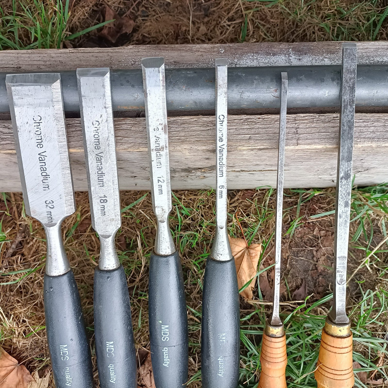 4 HOUT BEITELS EN 2 DRAAIBANK BEITELS, Ophalen of Verzenden, Gebruikt