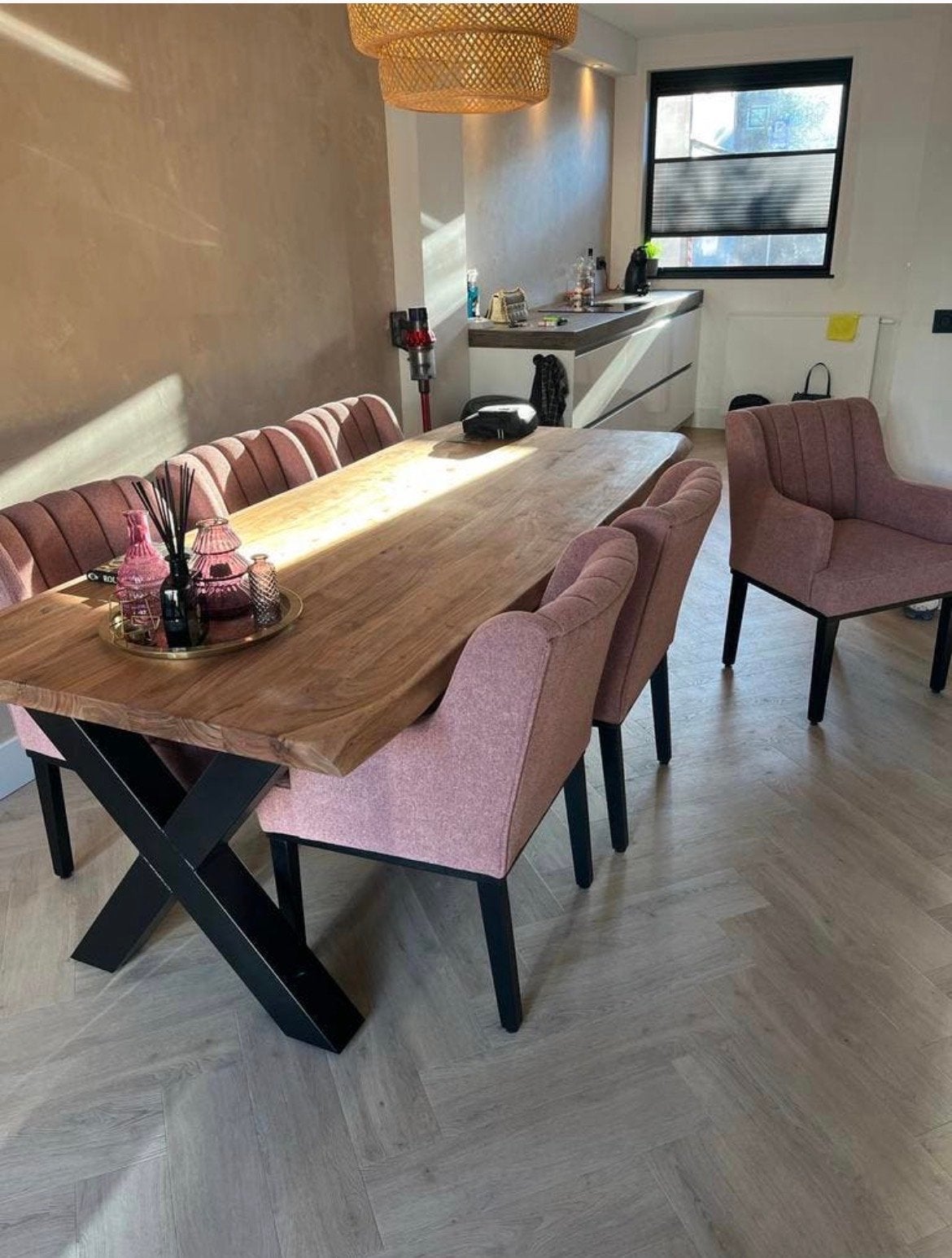 Bruuts eettafel met Zitmaxx bouclé oud roze stoelen, Ophalen, 200 cm of meer, 50 tot 100 cm, Zo goed als nieuw