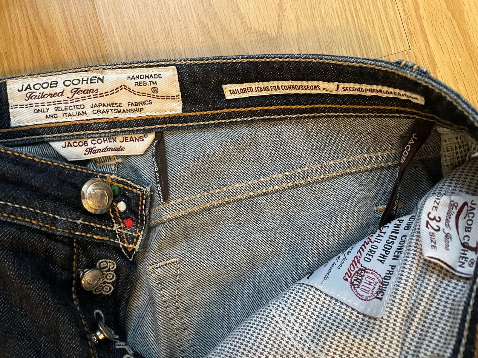 Jacob Cohen Spijkerbroek 688 comfDonkerblauw Maat 32/32 ZGAN, Ophalen of Verzenden, Zo goed als nieuw, Blauw, W32 (confectie 46) of kleiner